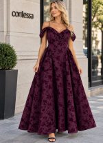 Μάξι φόρεμα με ανάγλυφο σχέδιο - ΜΠΟΡΝΤΟ PLUM